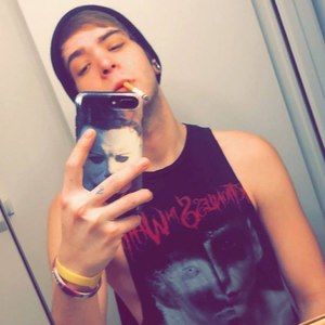 Meet your Posher, Brandon